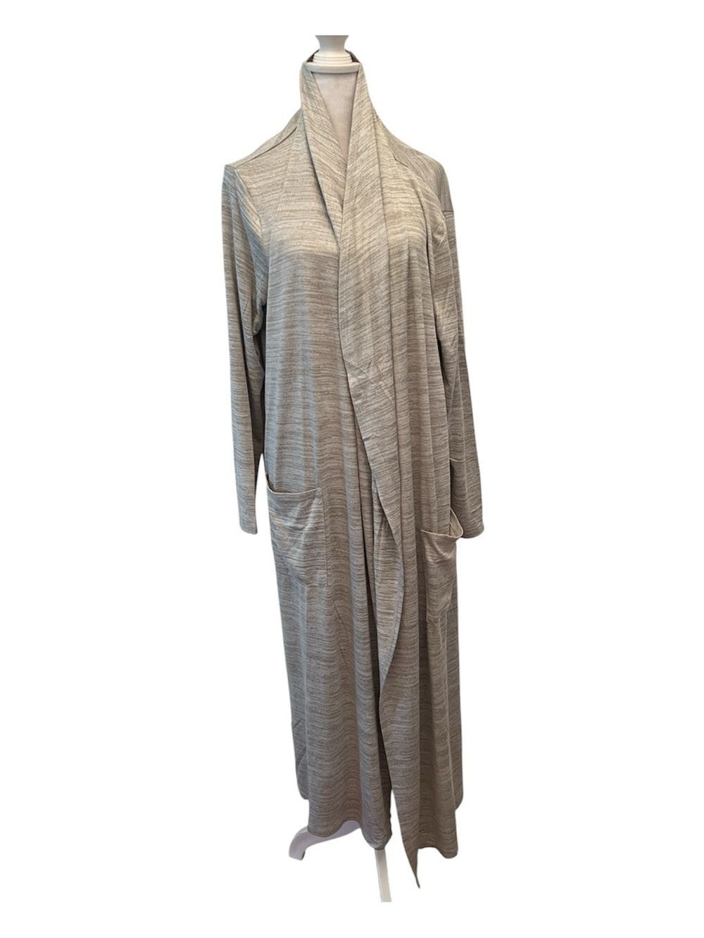 NWT 32Degrees SZL/XL Ghost Gray Long Draped Women’s Cardigan or Robe Very Soft